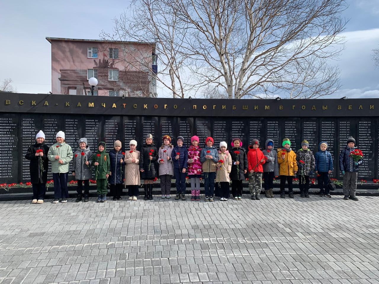 Возложение цветов в Парке Победы.
